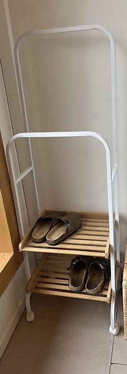 Garderobe: Herrendiener garderobe – Gebraucht aus Dübendorf von rocki07 2
