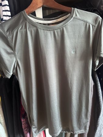 Sportshirt von Perform Gr. M, grau