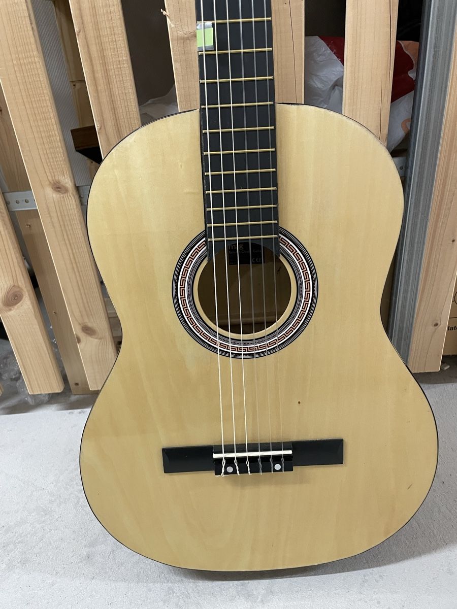 Strumenti musicali: Neuwertige Max Akustik Gitarre – Usato da Zürich venduto da janine_stalder 1