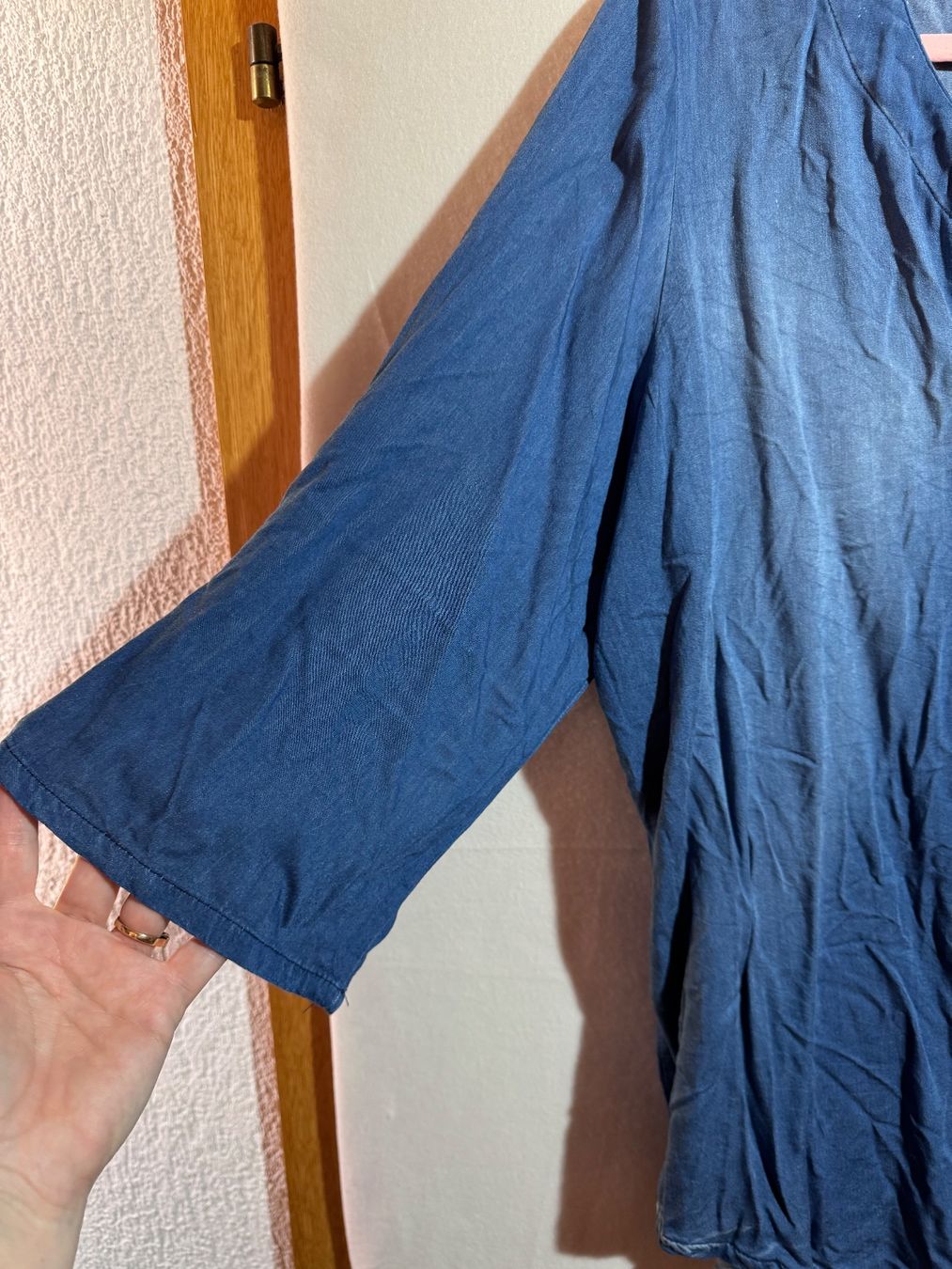 Camicette: Blaue Bluse von JMP Gr. 44 100% Viskose – Usato da Grosswangen venduto da SALE_SALE_SALE 1