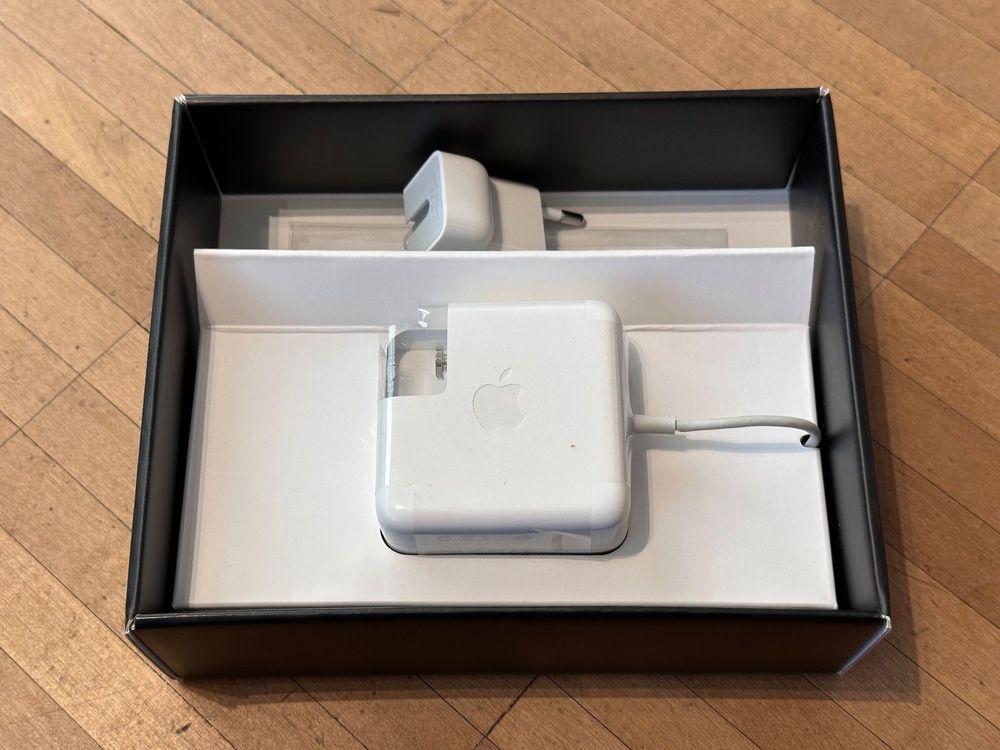 Apple MacBook Air 45W MagSafe Power Adapter A1374 / Netzteil (Gebraucht ...