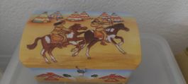 Dekorative Blechdose im Indianer Design, sehr speziell