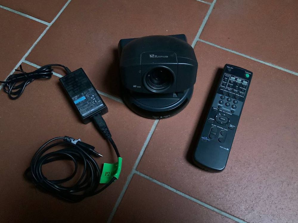 camera sony evi-d31 kit complet avec telecommande, alime son