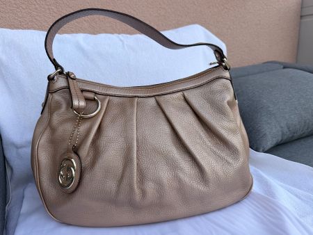 GUCCI🌸 Hobo Guccissima Beige Metallic Leder