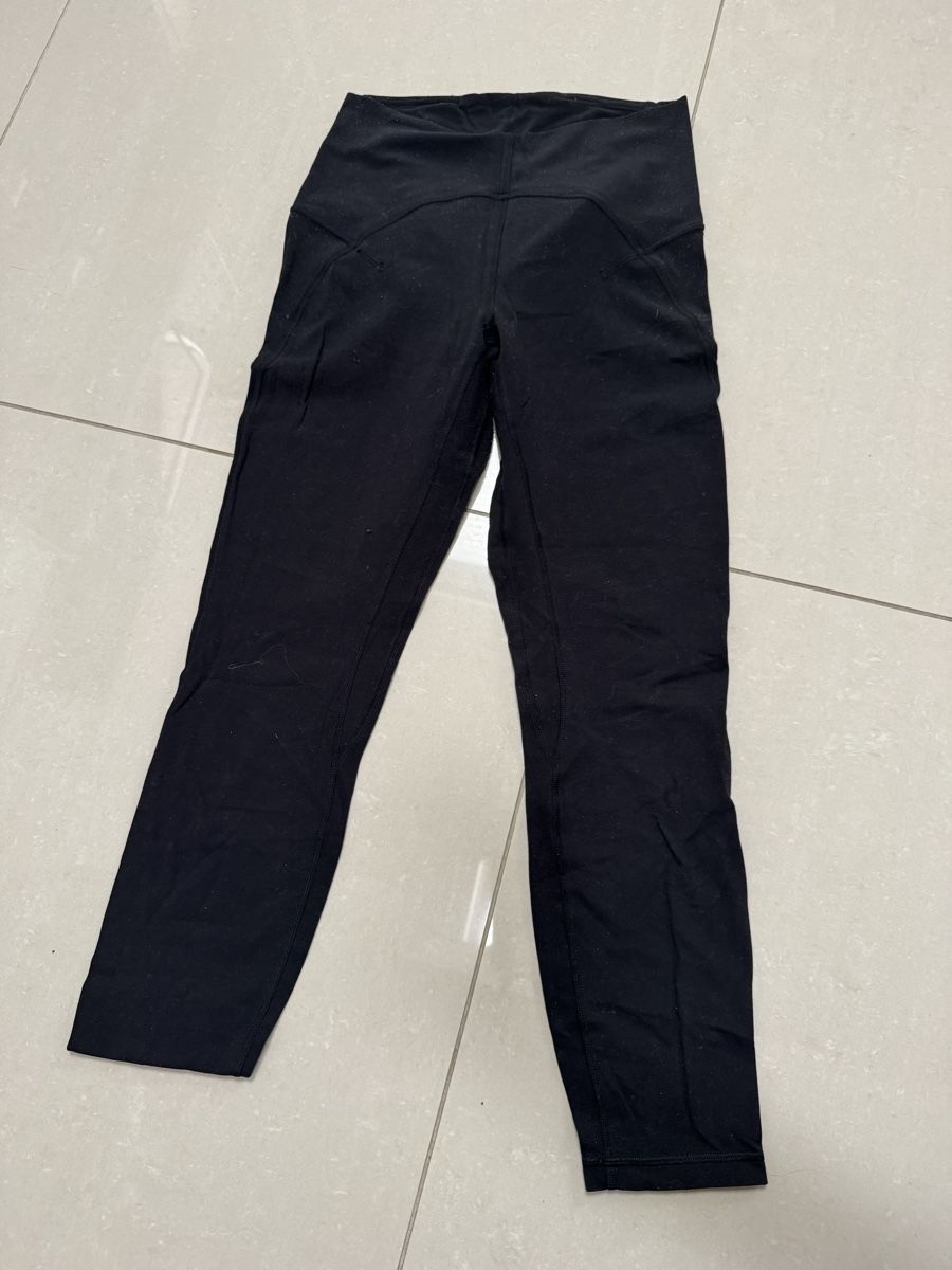 Lululemon Leggings: Lululemon Align Leggings Grösse 4 – D'occasion à Wangen SZ par wakaawinhu 1