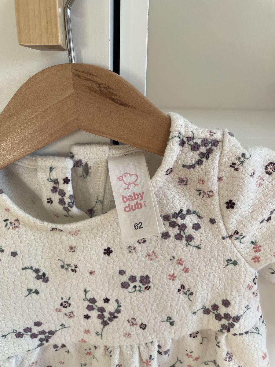 Robes et jupes: Gr. 62 Kleid – D'occasion à Wädenswil par flo8820 2