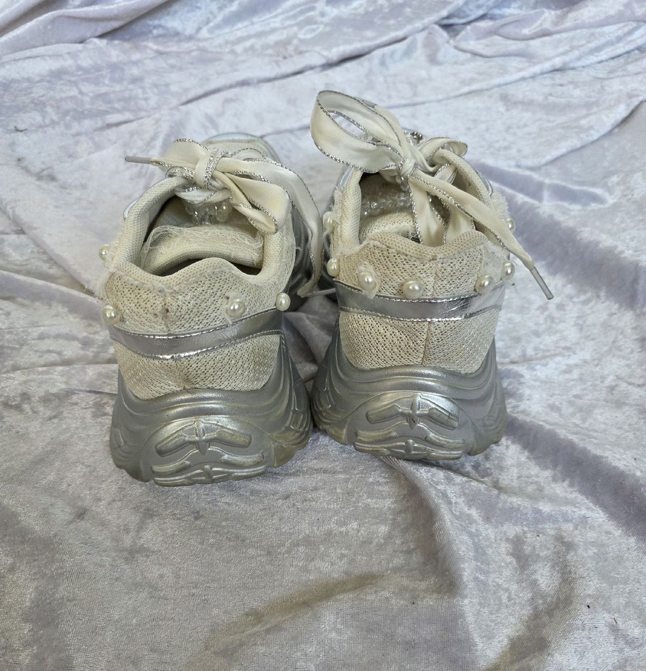 Scarpe da donna: Sportschuhe-KOI – Usato da Pfäffikon SZ venduto da hrs_k2tn 3