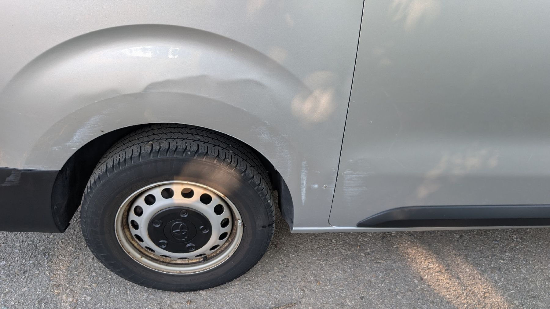 Toyota Automobili: Toyota Proace 9 Plätzer – Usato da Sumiswald venduto da Danmara 4