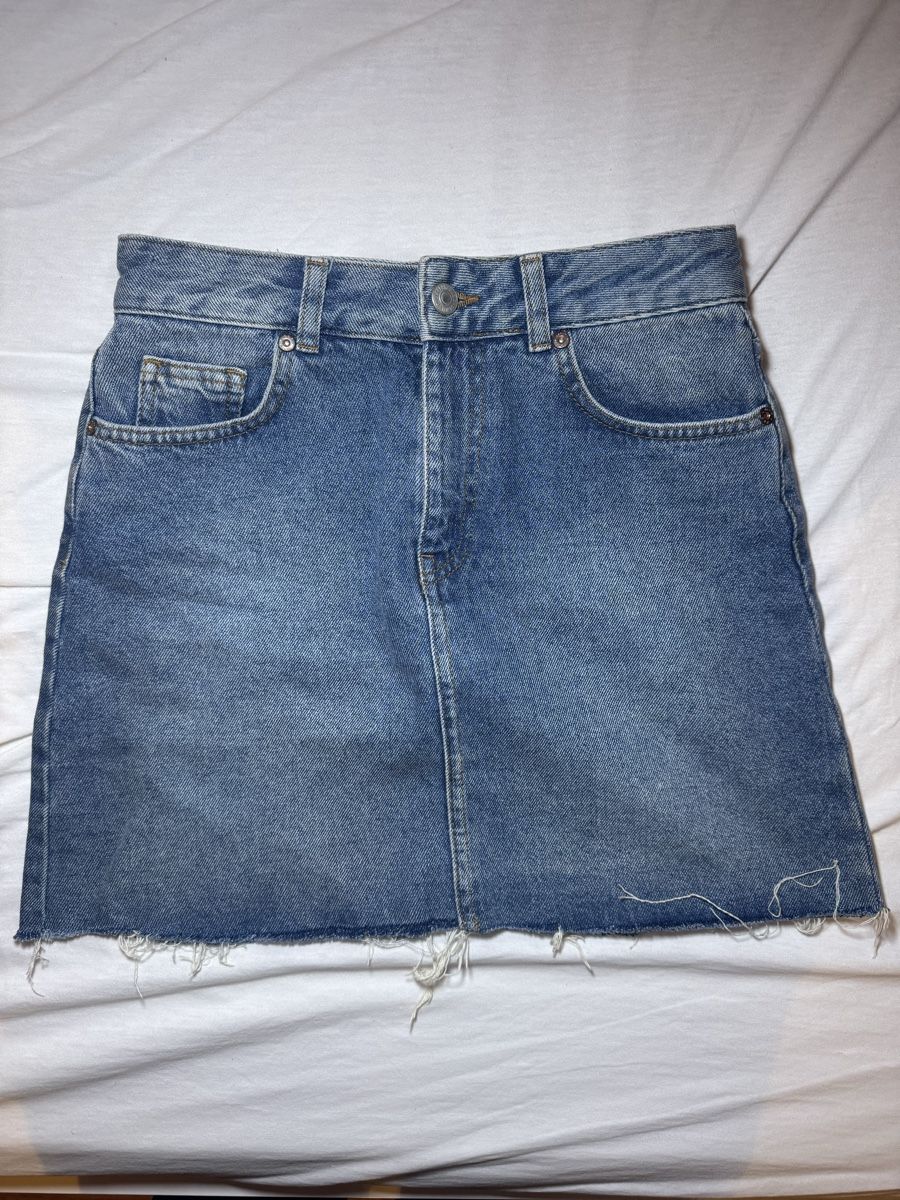 Pull&Bear Gonne: Jupe en jean Pull&Bear, taille S – Nuovo (secondo la descrizione) da Vicques venduto da plo_2g6r