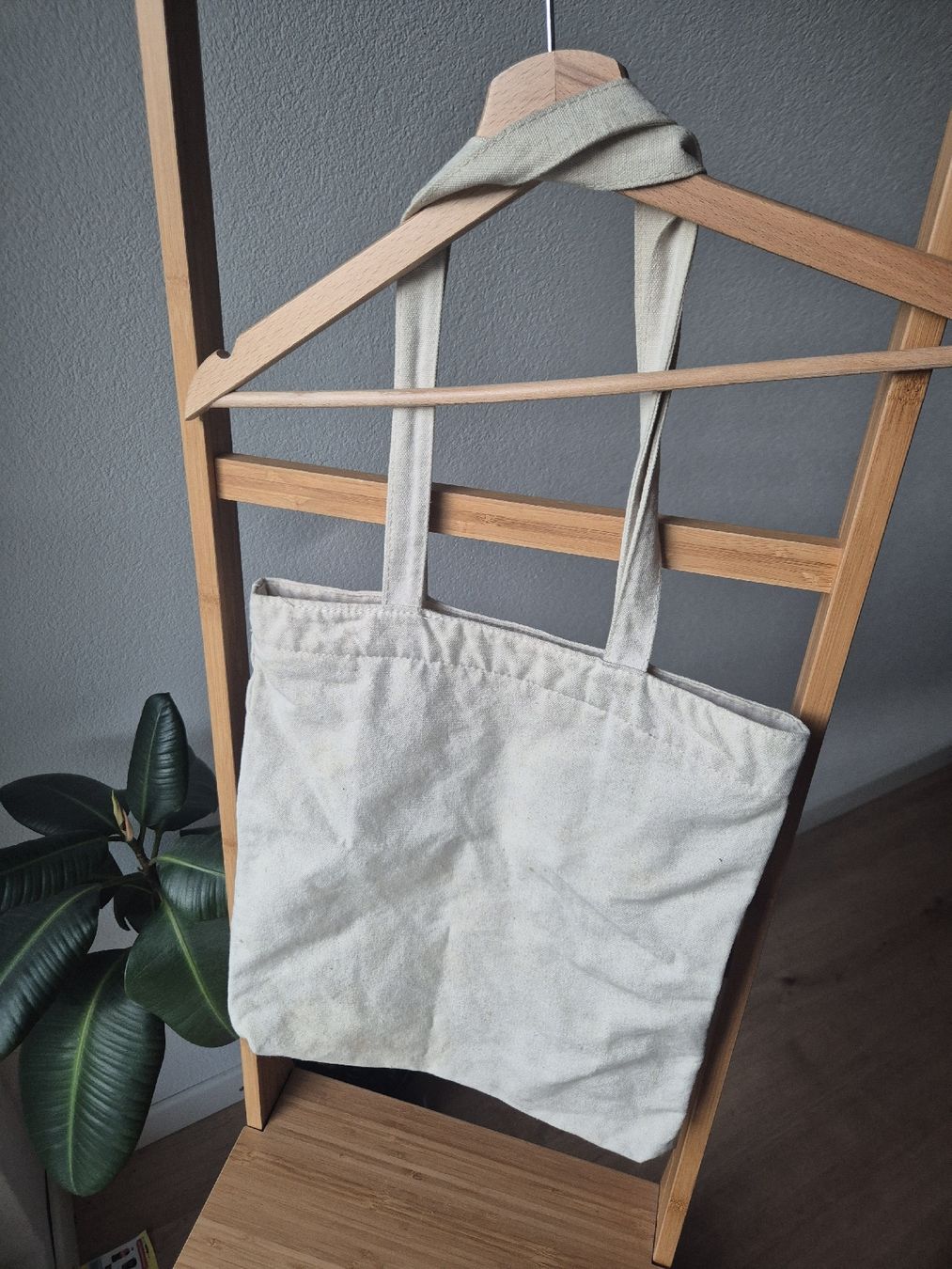 Borse: Stofftasche Beige mit Reisverschluss – Usato da Belp venduto da manii__ 1