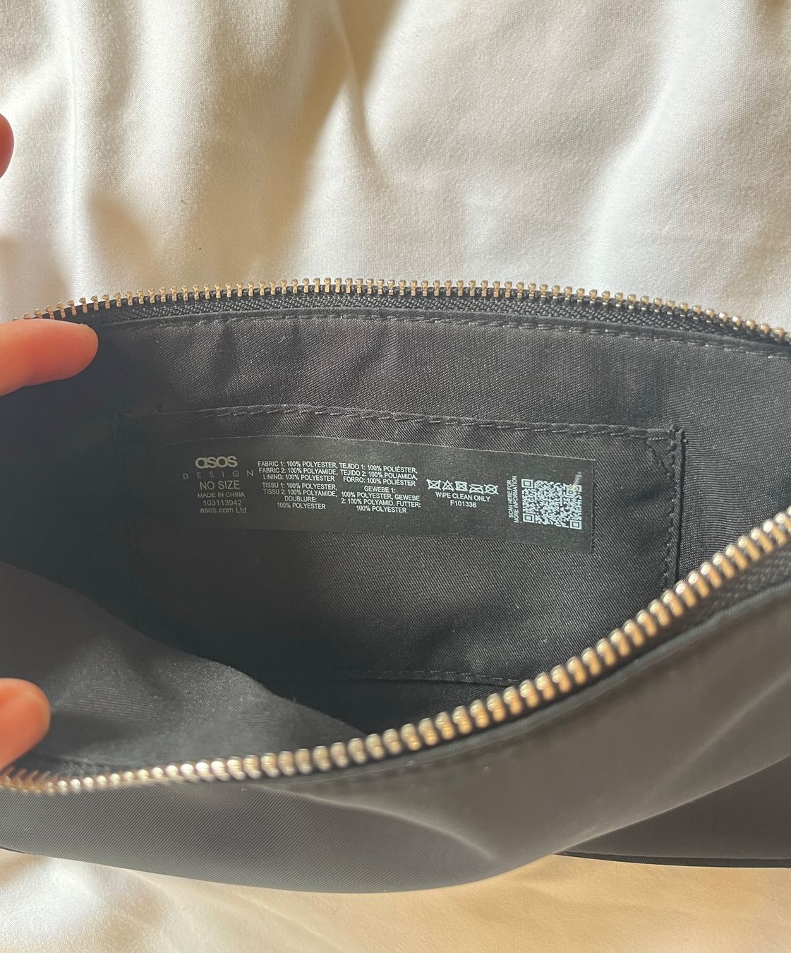 Asos Borse da donna: Y2K black bag – Usato da Basel venduto da das_7wzs 2