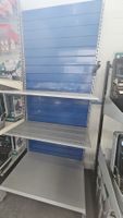 Wandregal blau Metallablagen gebraucht ab Fr. 1.-