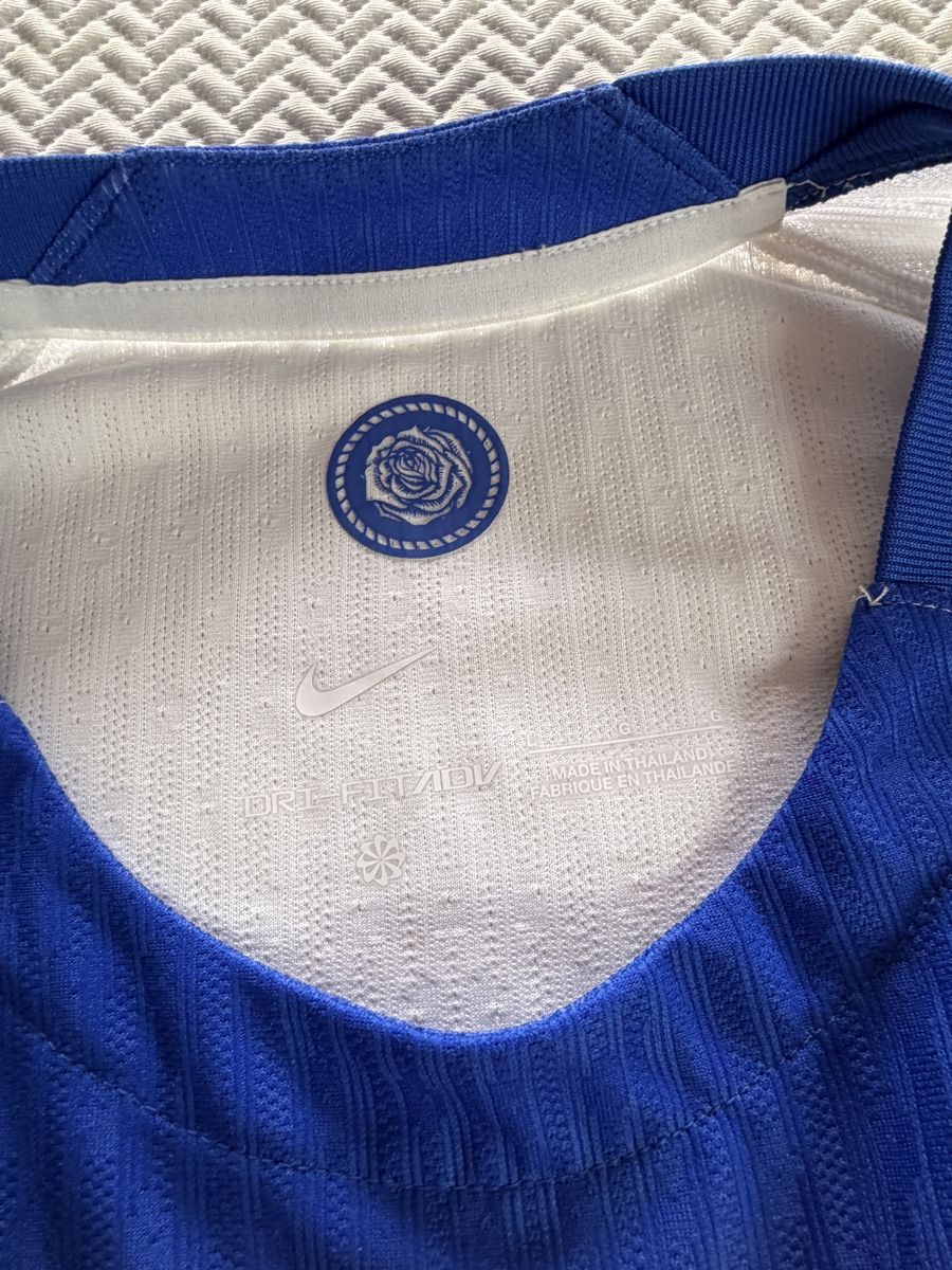 Nike Maillots de corps & Pantalons: Original England Womes Player Version – Neuf avec emballage d'origine à Aarberg par marcoo237 1
