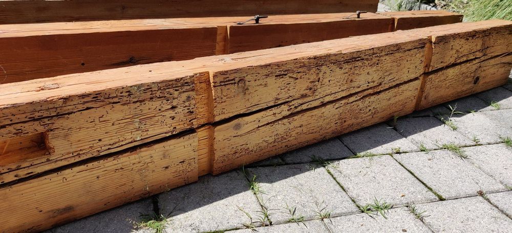 Alte Holzbalken & Bretter (Gebraucht) in Uznach für CHF 100 – nur ...