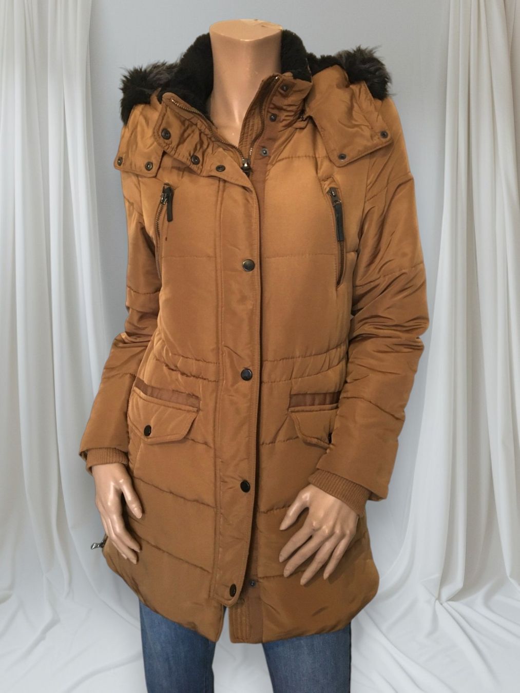 Cappotti: Winterparka Damen, Gr. S/36 – Usato da Basel venduto da Nofretete39