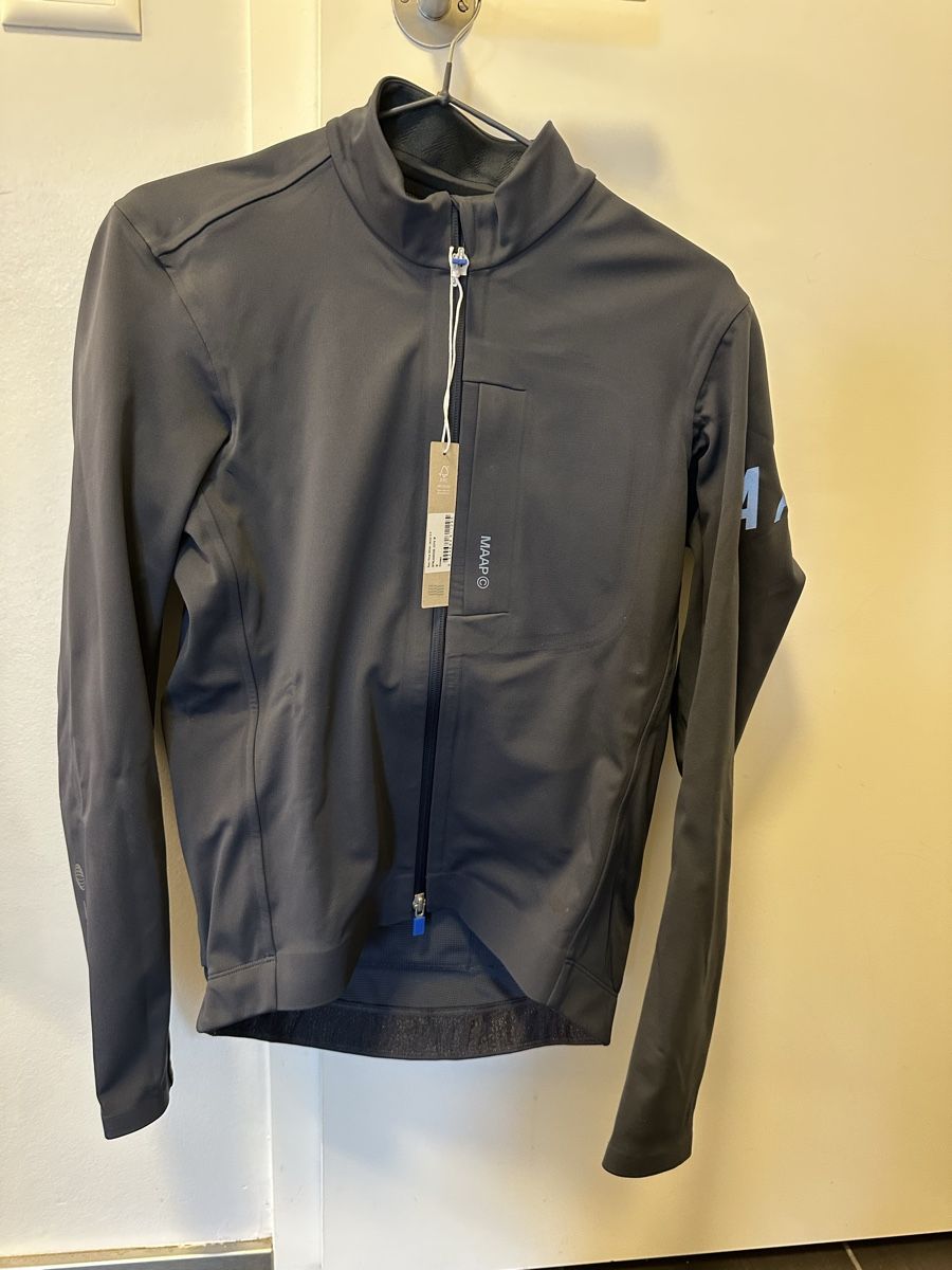 Vestes: MAAP Apex deep winter jacket 2.0 – Neuf avec emballage d'origine à Carouge GE par cytoplan