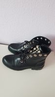 Bottines noires à perles pointure 40