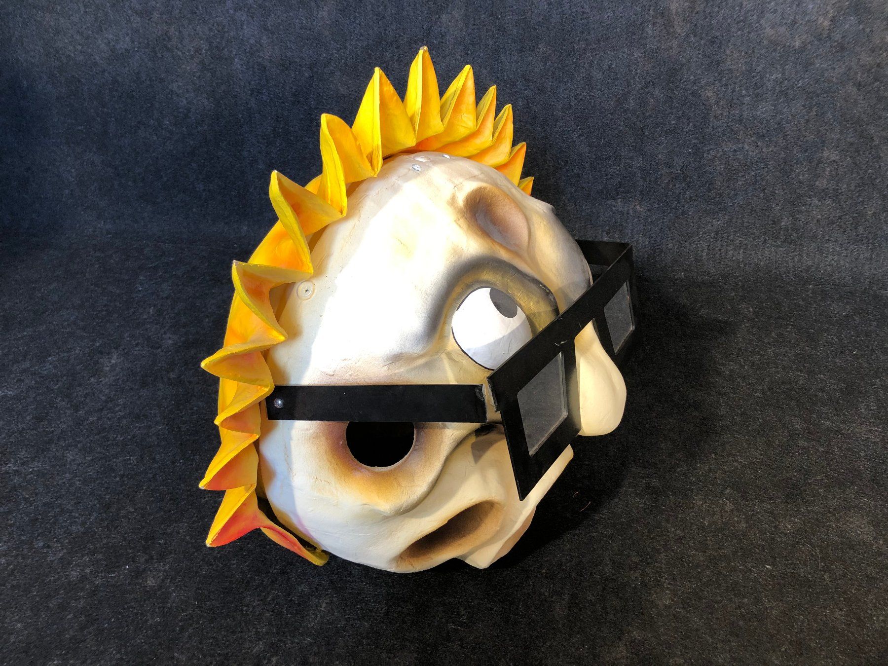 Maschere: Masque carnaval Bâlois double-face/Basler maske doppelseitig – Usato da Saignelégier venduto da Ax3l 7