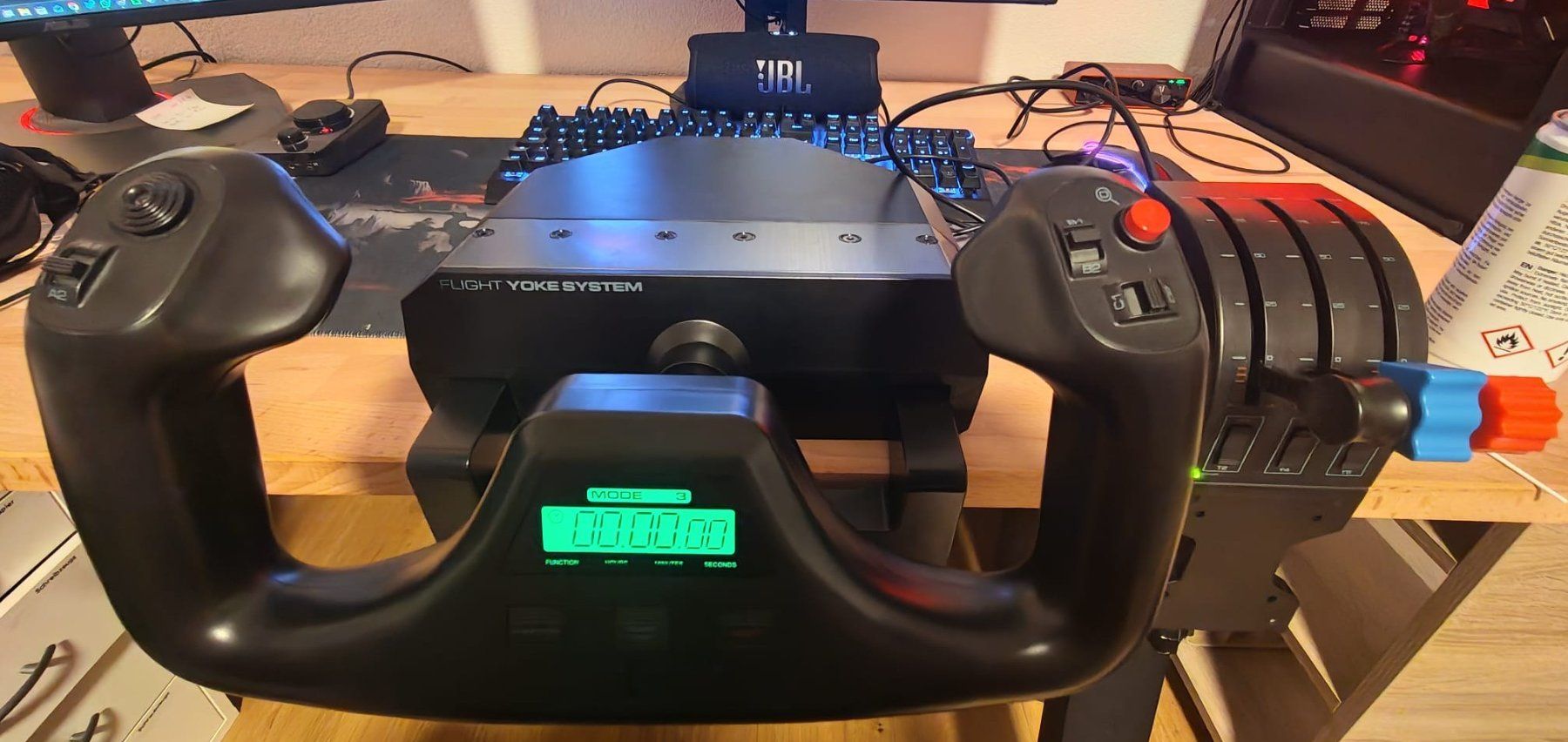 Logitech Controller: Logitech G Saitek Pro Flight Yoke System + Throttle Quadrant – Nuovo (secondo la descrizione) da Starrkirch-Wil venduto da Manu_aka_sell