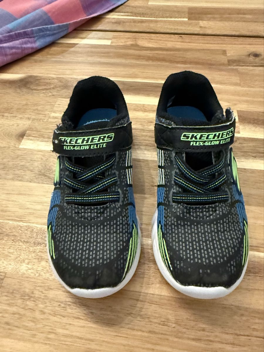 Scarpe per ragazzi: Shoe bundle- size 26-27 – Usato da Adliswil venduto da cla_9qpg 3