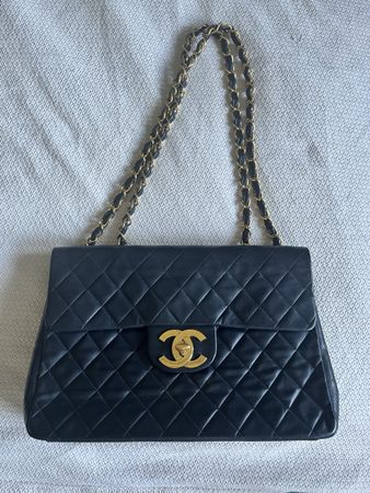Chanel Classic Maxi Single Flap schwarz