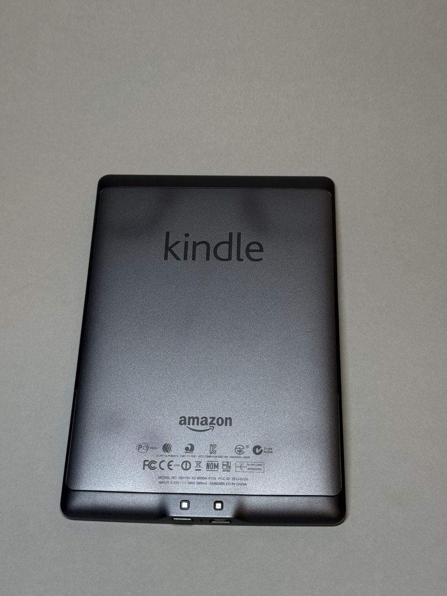 Amazon Tablet PC: Amazon Kindle 4 (Modell D01100) — Grau – Gebraucht aus Rümlang von vla_9g7d 1