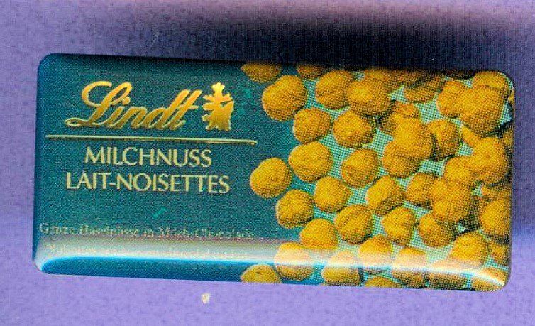 Placchette & Badge: Lindt  MILCHNUSS – Usato da Winterthur venduto da Sammleroase