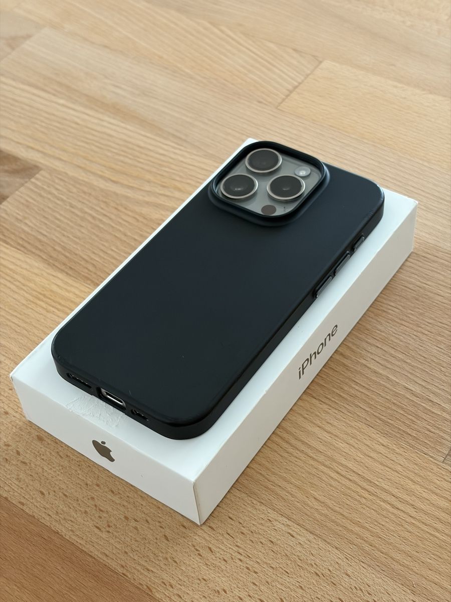 Apple Telefoni cellulari / Smartphones: iPhone 15 Pro 128 GB Titan, 89% Akku – Usato da Sennhof venduto da san_5tzy 1