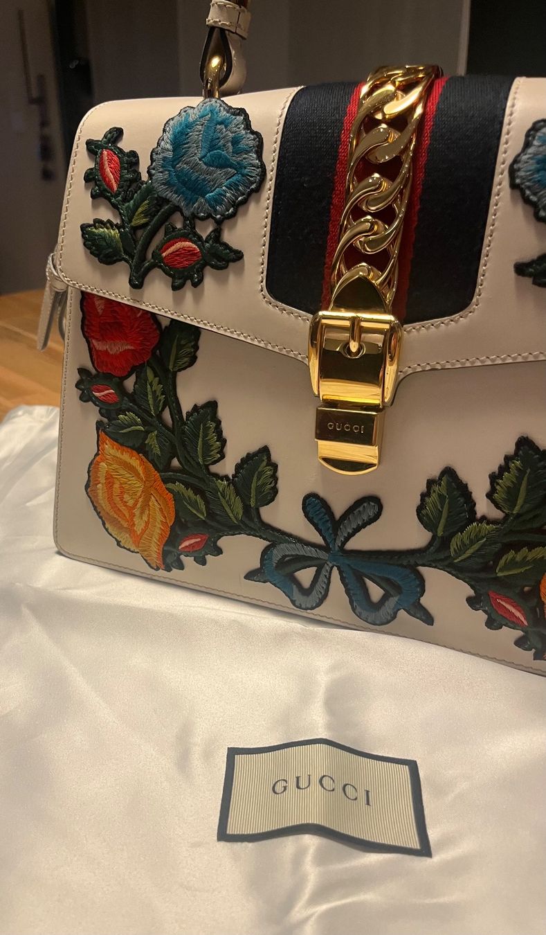 Gucci Borse da donna: Gucci Sylvie – Usato da Uitikon Waldegg venduto da KingaP 2