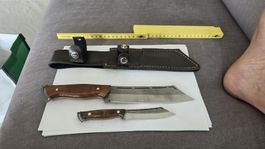 Handgefertigtes Messer-Set mit Lederscheide 