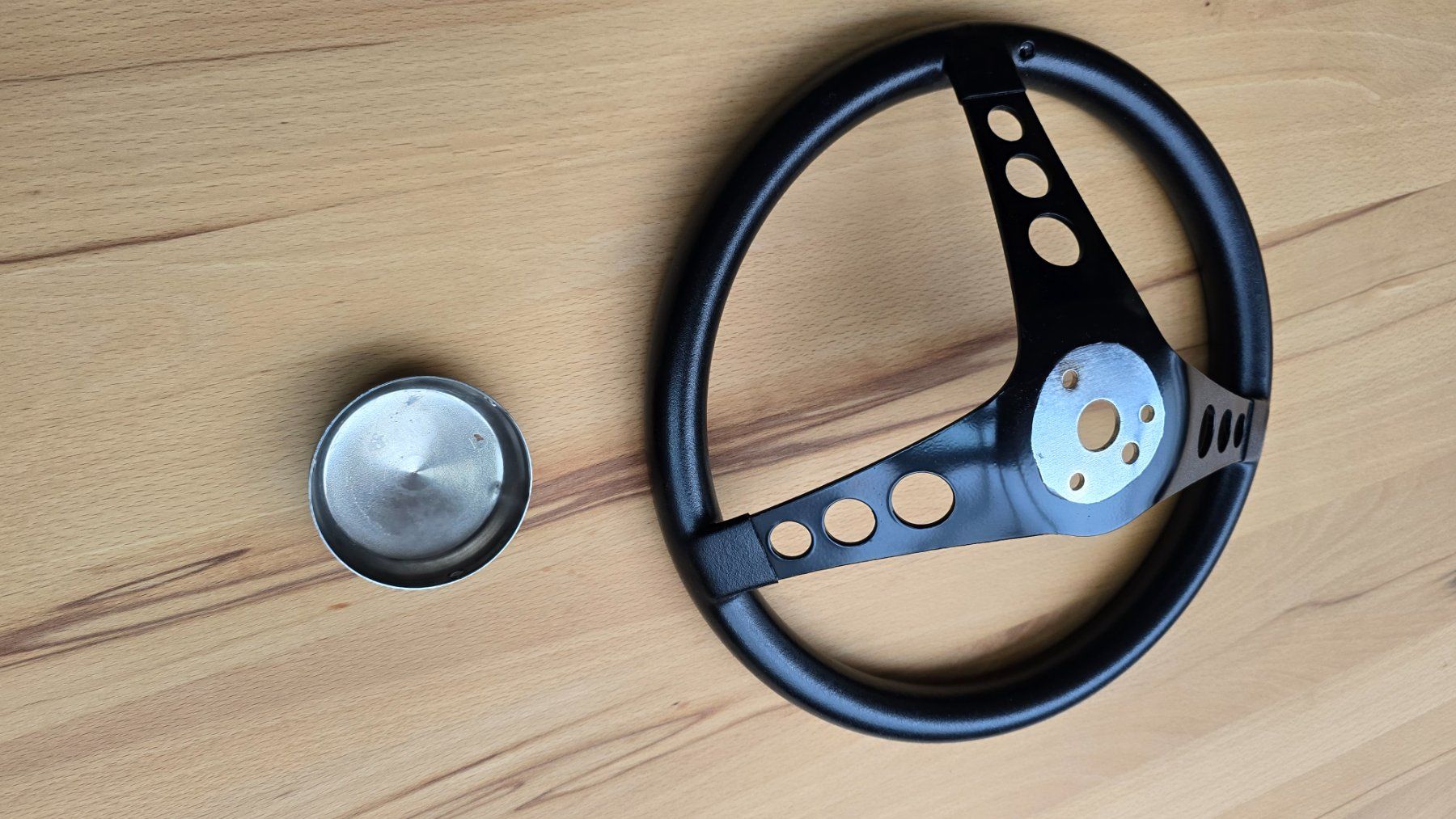 Tutti pezzi di ricambio auto: Grand Lenkrand 31cm Schwarz – Nuovo (secondo la descrizione) da Winznau venduto da johny_wayne 6