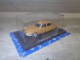Hachette 1:43 Blake et Mortimer Citroën DS