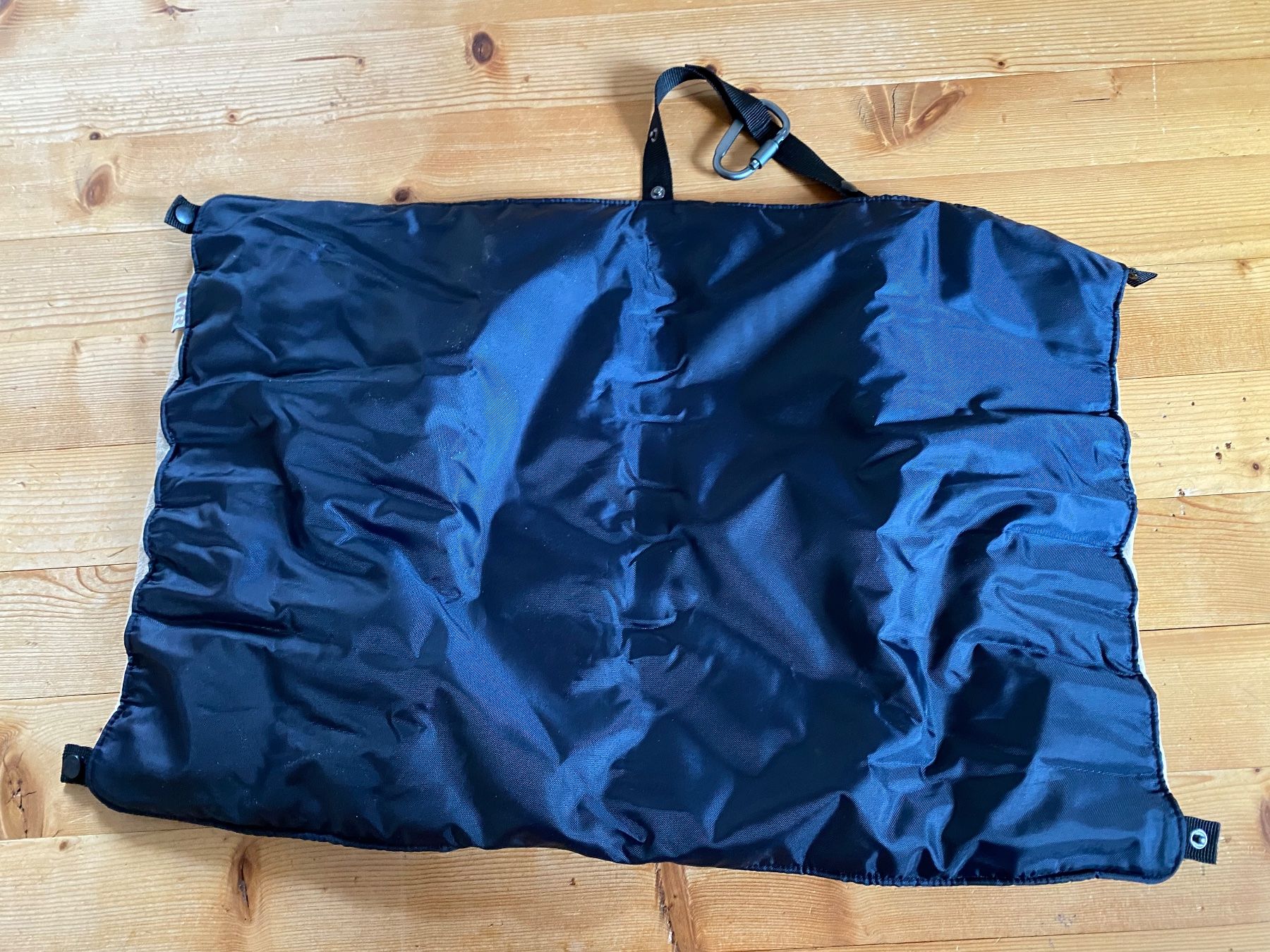 Coperte: Outdoor Hundedeckeli wasserdicht – Nuovo (secondo la descrizione) da St. Gallen venduto da simeli- 1