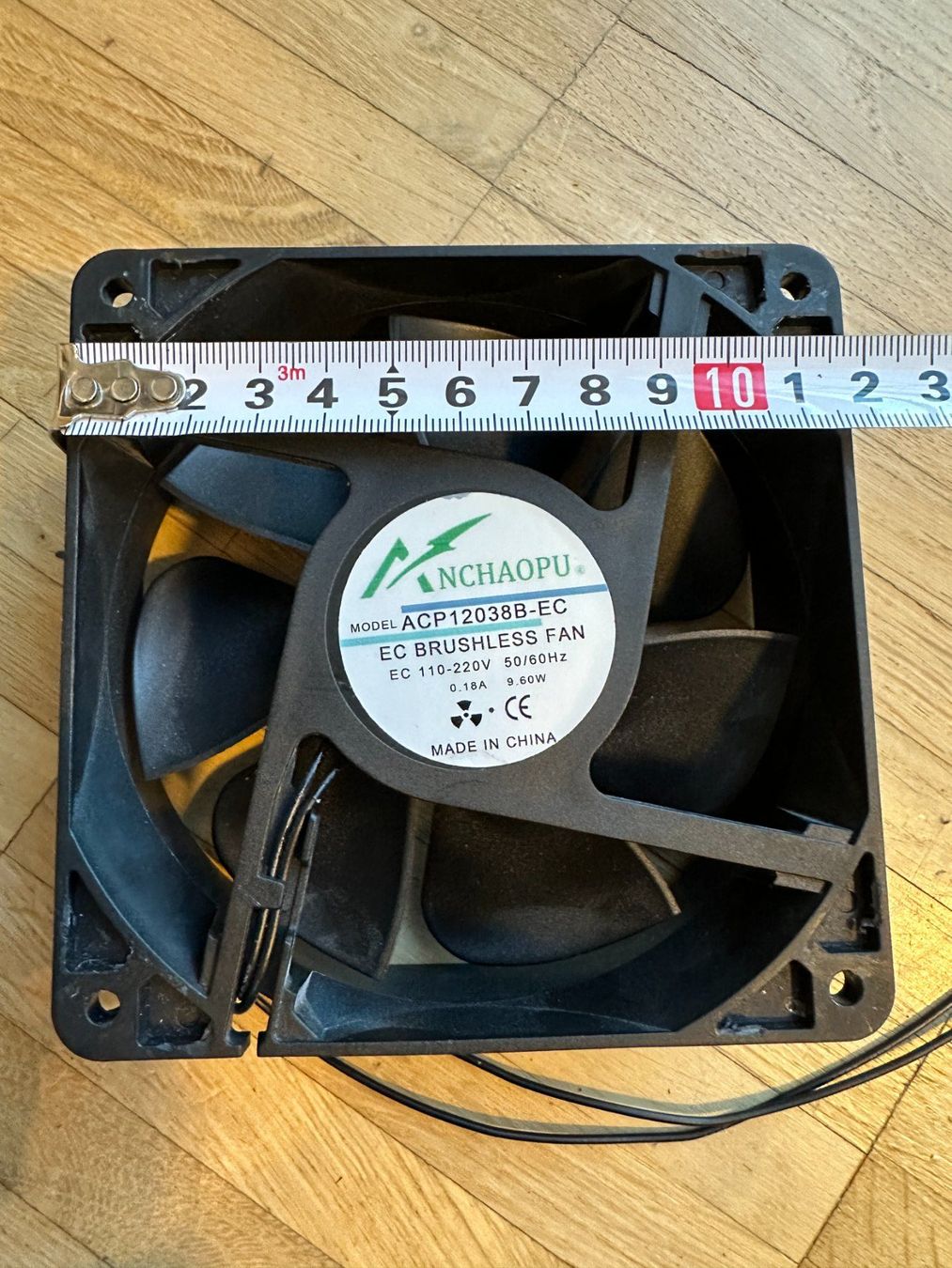 Ventilatoren: PC Ventilator 220V 50/60 Hz – Gebraucht aus Zug von Supervamp