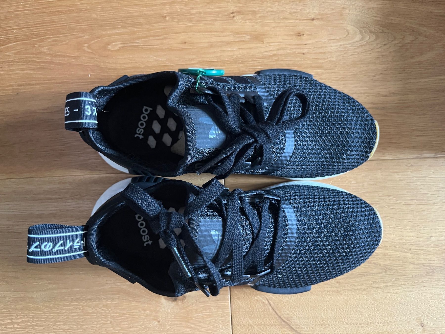 Adidas Scarpe da uomo: adidas NMD R1 - Grösse 37 - NEU !!! – Nuovo (secondo la descrizione) da Zug venduto da JeKo00 3