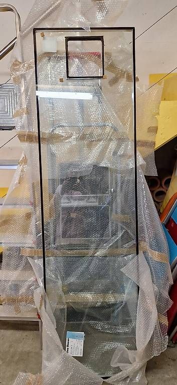 Gattaiole: Balkonglas mit Katzentüre – Usato da Adliswil venduto da Caty_G
