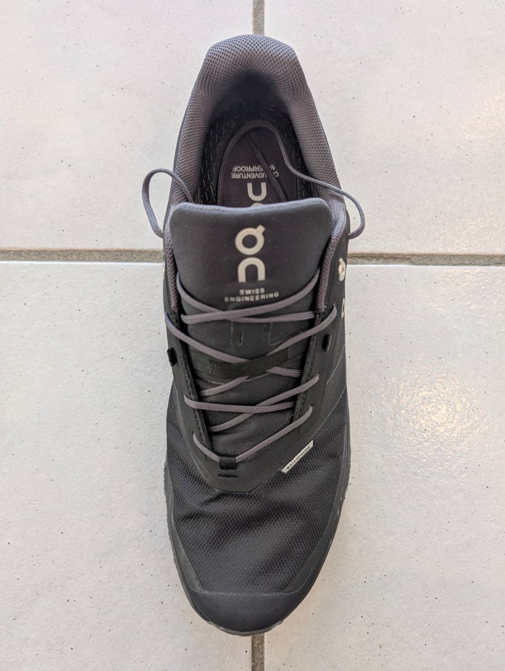 On Scarpe da uomo: On Cloudventure Waterproof Neuwertig, Gr. 47.5 – Nuovo (secondo la descrizione) da Zug venduto da AlphaCentauri 7