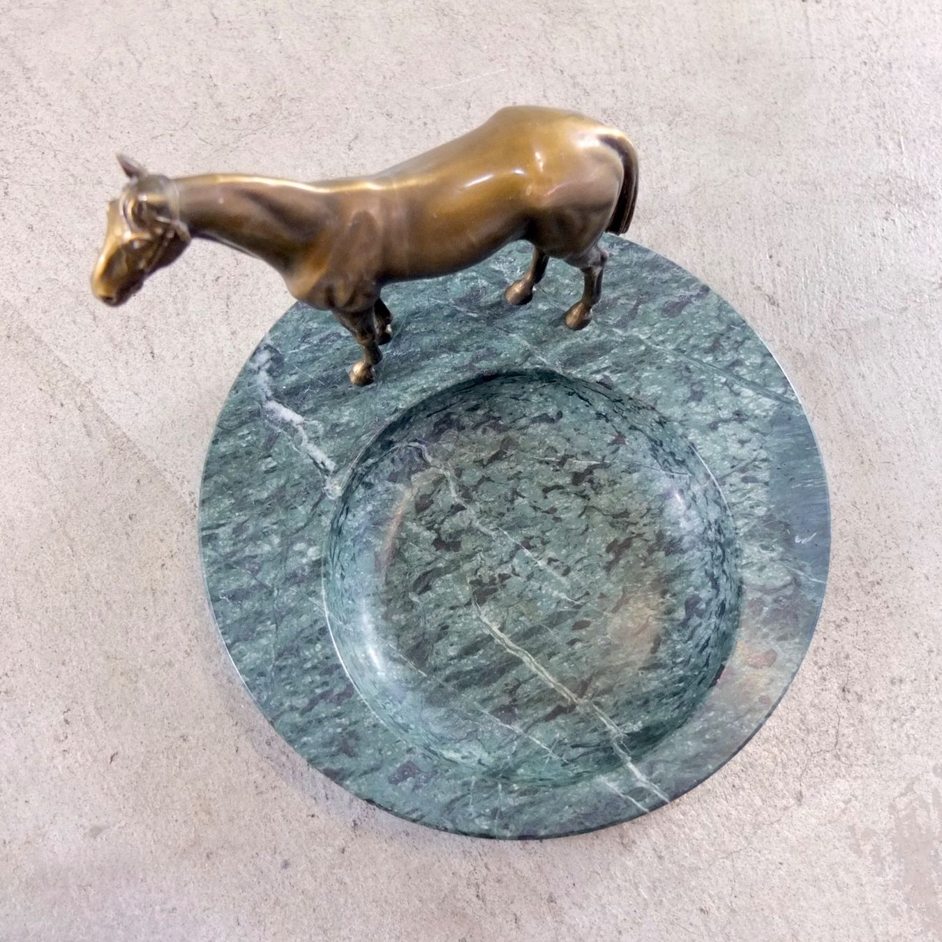 Statuette: Antike Ablage aus Bronze und Marmor – Usato da Basel venduto da Brocki-auf-dem-Wolf 5