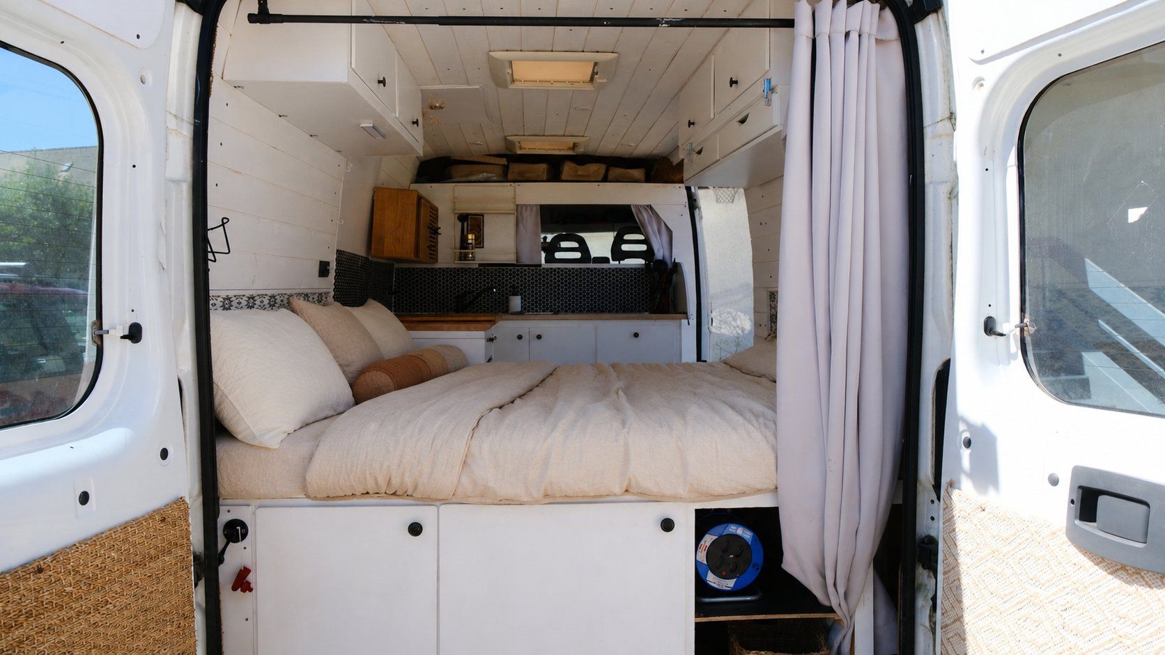Citroën Véhicules de camping: Van aménagé CITROEN JUMPER – D'occasion à Lausanne par ell_v9tw 7