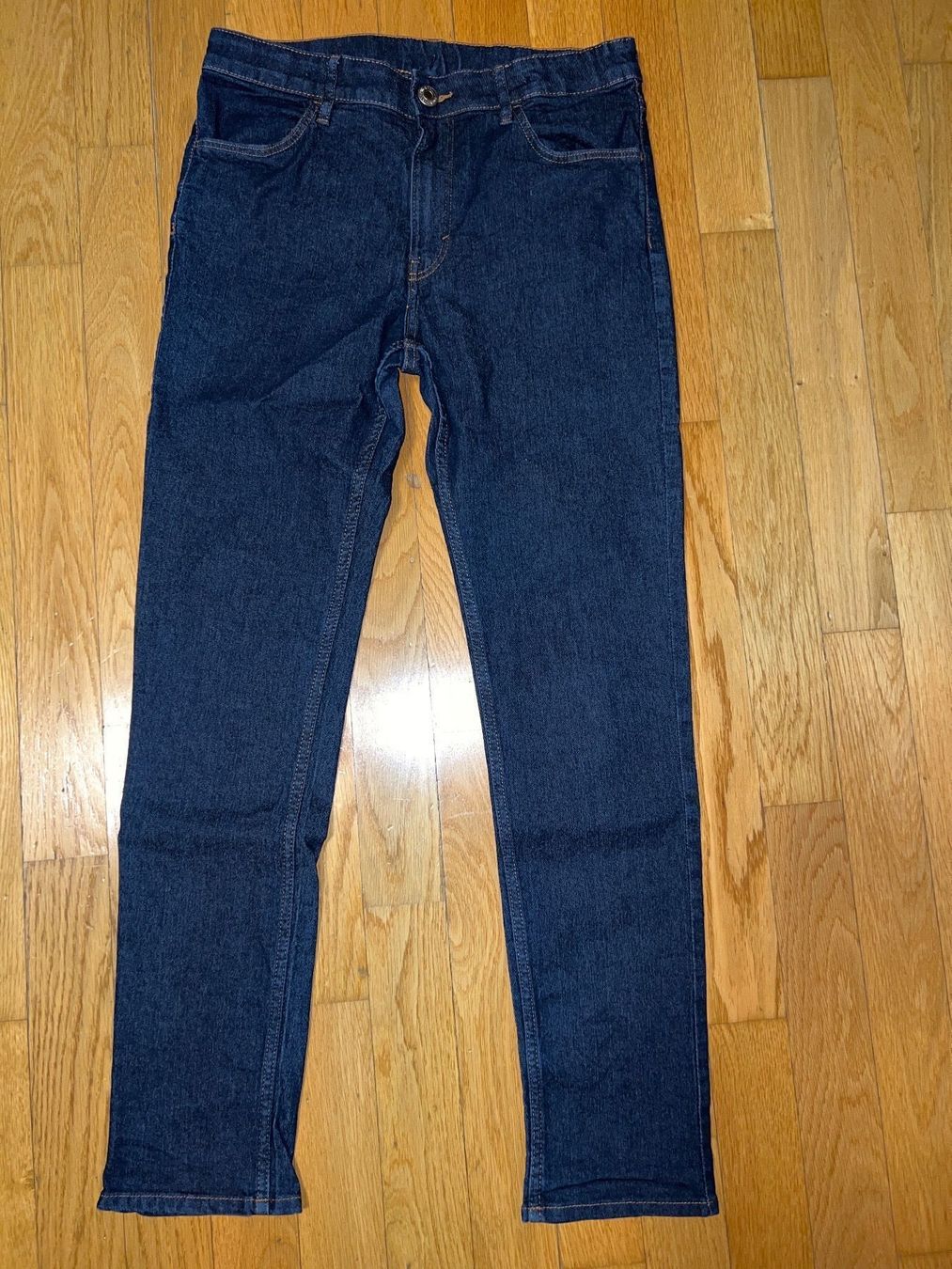 H&M Pantaloni: Jeans dunkelblau Gr. 170 – Nuovo (secondo la descrizione) da Zürich venduto da DiemN 1
