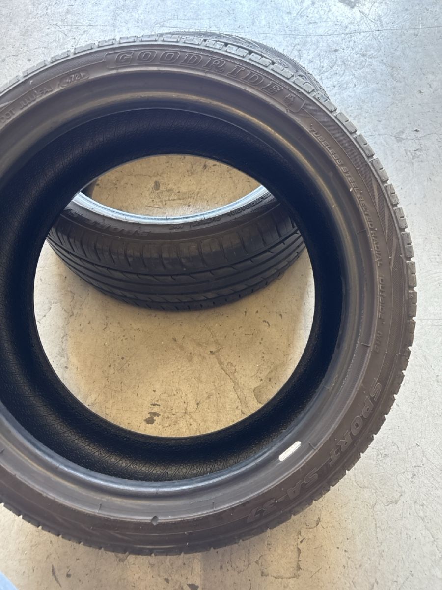 Uniroyal Pneus & Kompletträder: 4x Sommerreifen (2x Goodride, 2x Uniroyal) 205/45 R17 88V/Y – Gebraucht aus Schenkon von Samu.R20 3