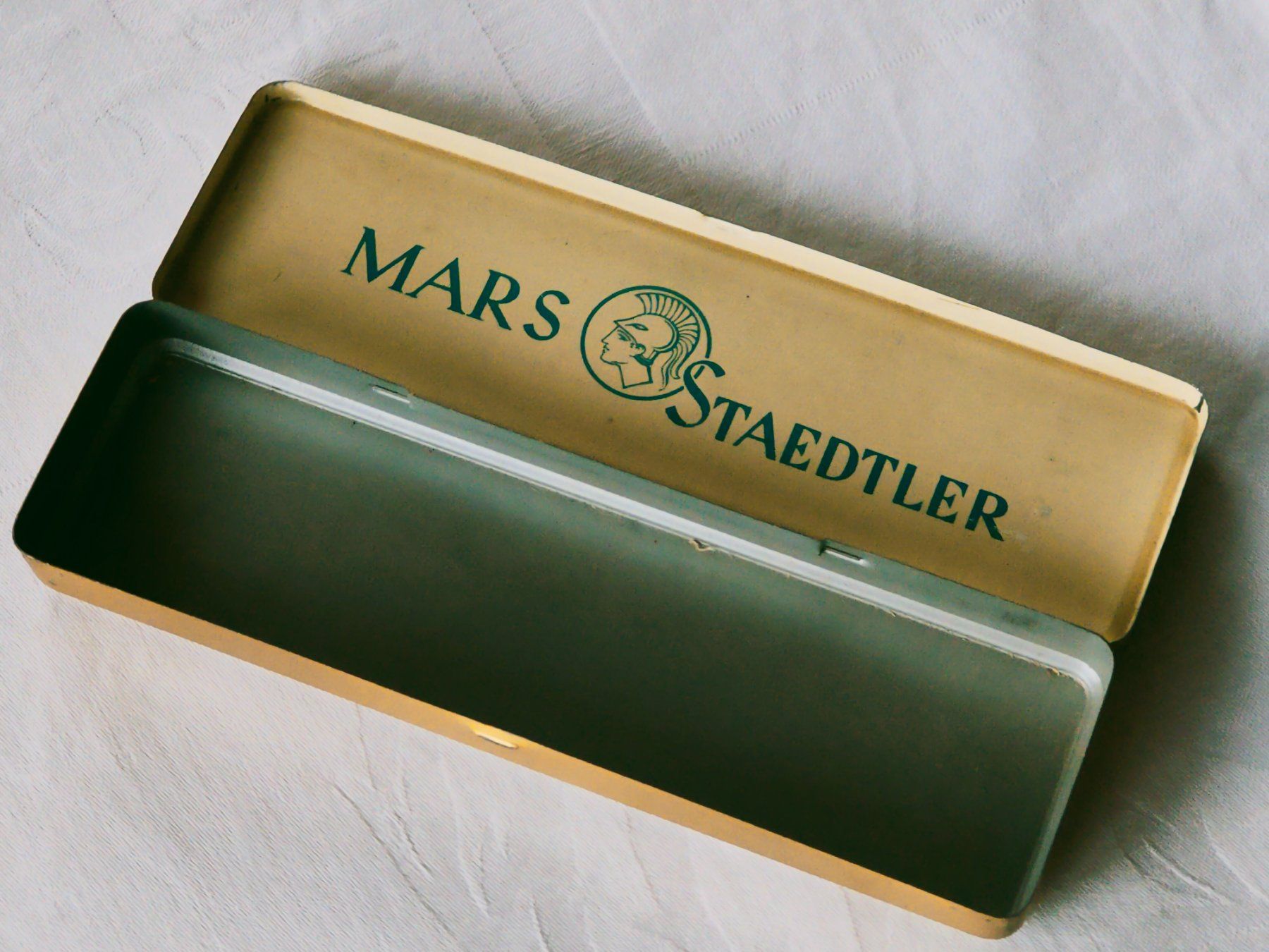 Contenitori & Simili: Vintage Blechdose Bleistiftdose Mars Staedtler – Usato da Ins venduto da Baj 4