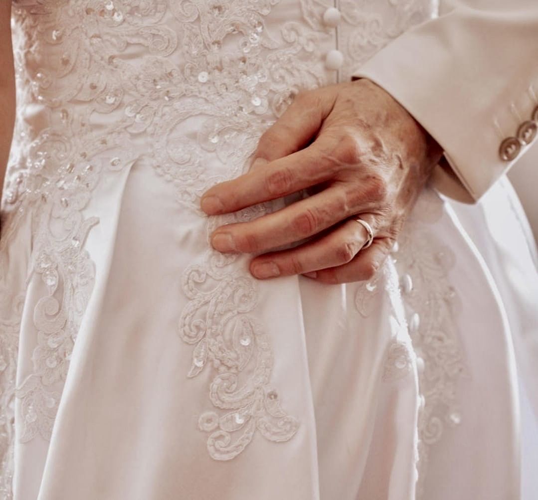 Vestiti: Brautkleid/ Hochzeitskleid "UNIKAT" – Usato da Bülach venduto da Cspadanuda 3
