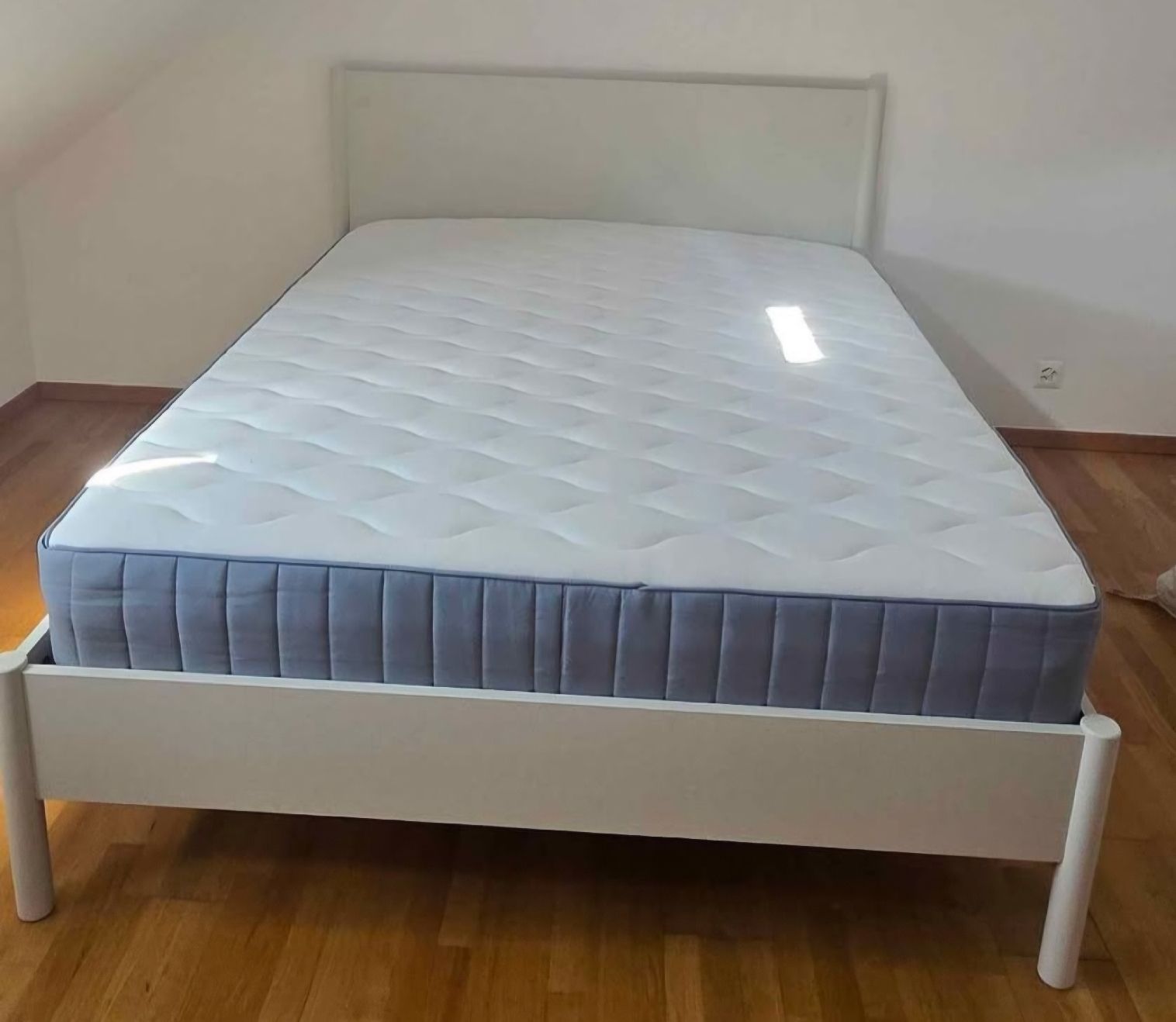 Ikea Letti: Bett und Matratze  – Nuovo (secondo la descrizione) da Othmarsingen venduto da inf_sjq9 2