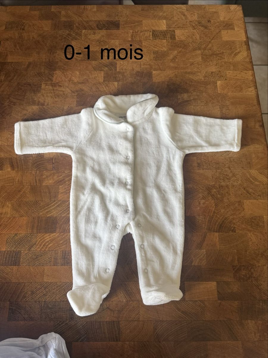 Lotti di vestiti: Lots de Vêtement bébé 0-1Mois – Nuovo (secondo la descrizione) da Hérémence venduto da Petitsucre 3