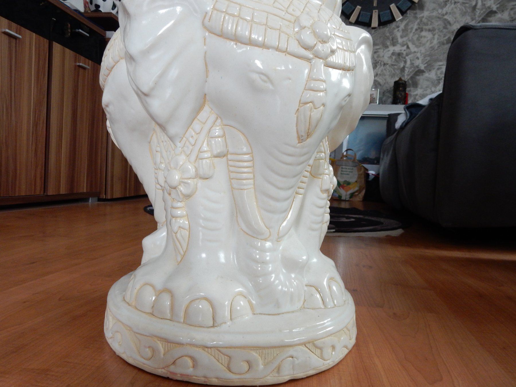 Skulpturen & Statuen: Elefanten Säule Klein aber Oho – Gebraucht aus Balsthal von Subaru11 3
