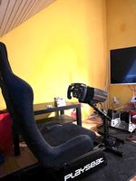 Fanatec CSL Elite F1 Lenkrad+ Pedale, Playseat Evolution
