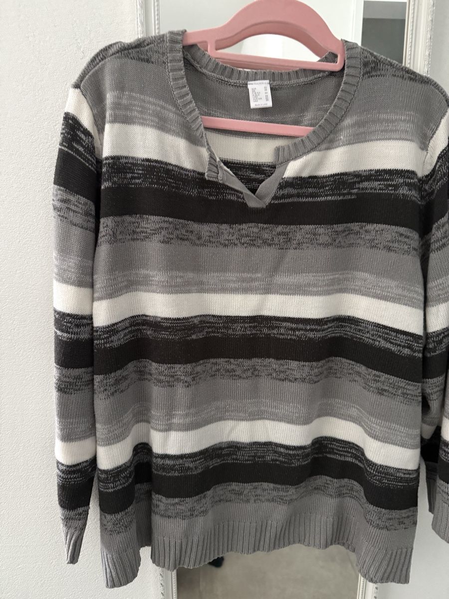 Pullover & Sweatshirts: Pullover leicht Grösse 52.  zum wegwerfen einfach zu schade – Gebraucht aus Pfeffikon LU von pepino17