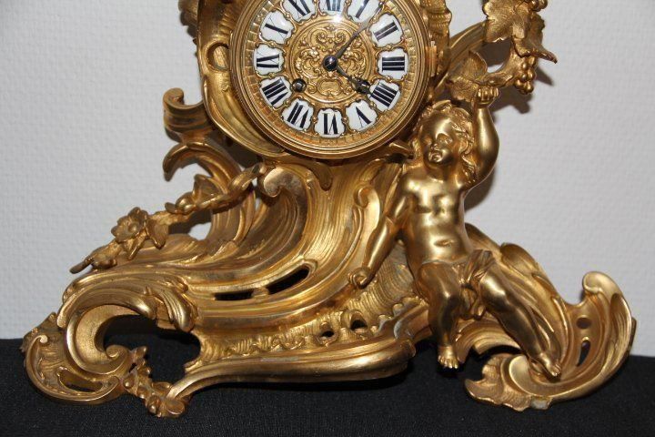 Orologi da terra & Orologi da parete: Garniture de cheminee en bronze . – Usato da Praz (Vully) venduto da pikuluka1 2
