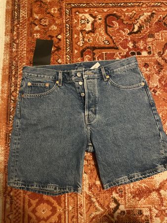 Weekday Jeans Shorts Grösse 31 Blau Vintage Style